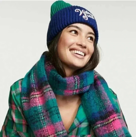 NWT Victoria's Secret Colorblock Logo Beanie Hat NOS New Old Stock One Size OS - Picture 2 of 7